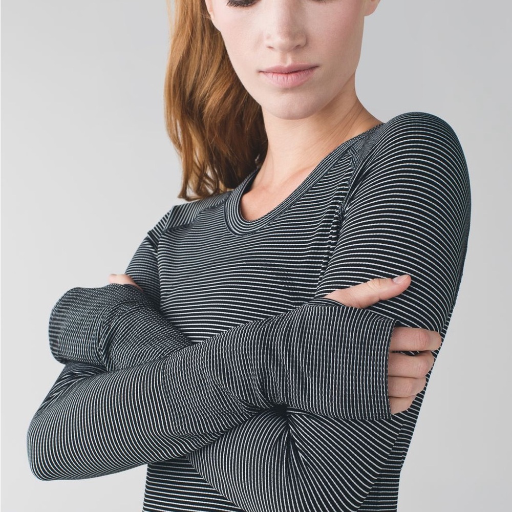 Lululemon Swiftly Tech Long Sleeve Crew - Tempo Stripe Black White - size 6